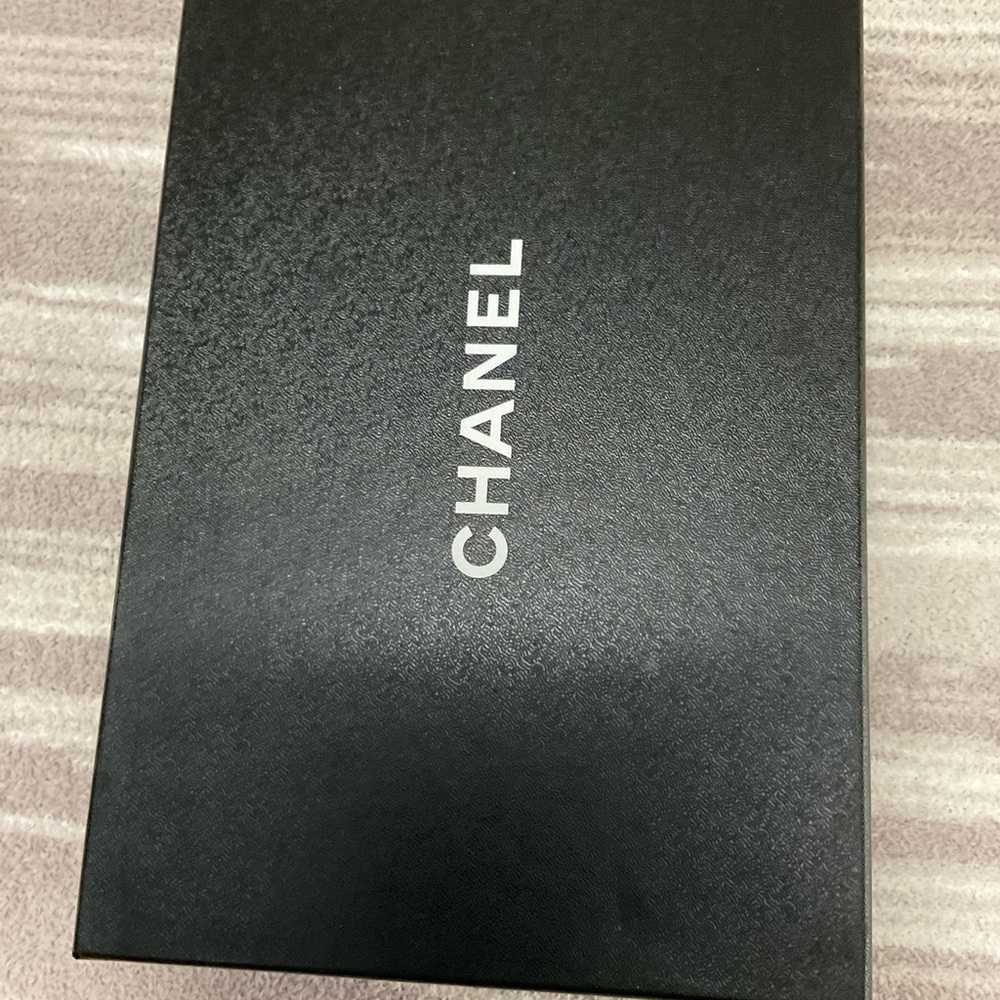 Chanel Lambskin Quilted CC Turnlock Loafers 39.5 Fuchsia - Picture 3 of 10